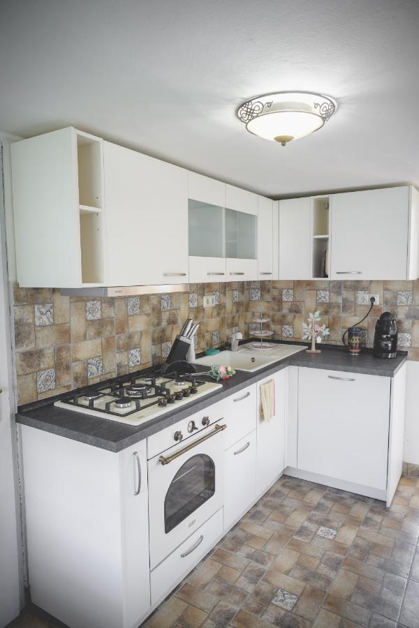 Jurta Debrecen Hotel Luaran gambar